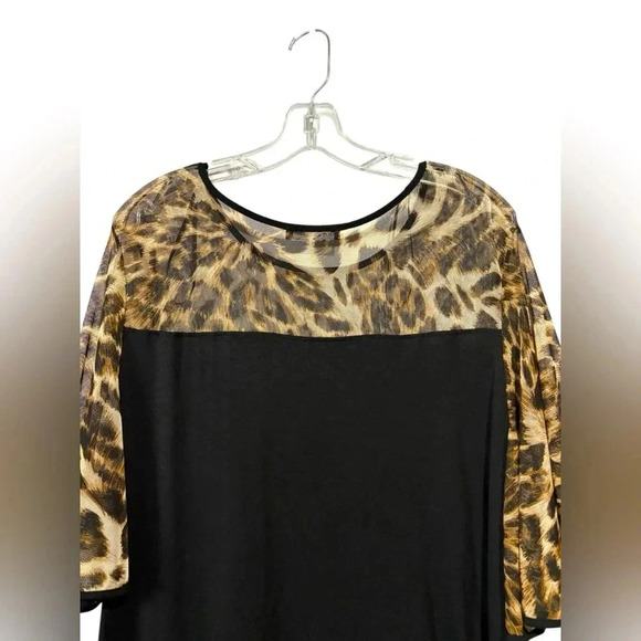 Kim & Cami, Plus-Size Leopard Print Contrast Blouse, 1X, Black et Tan π - Picture 6 of 7